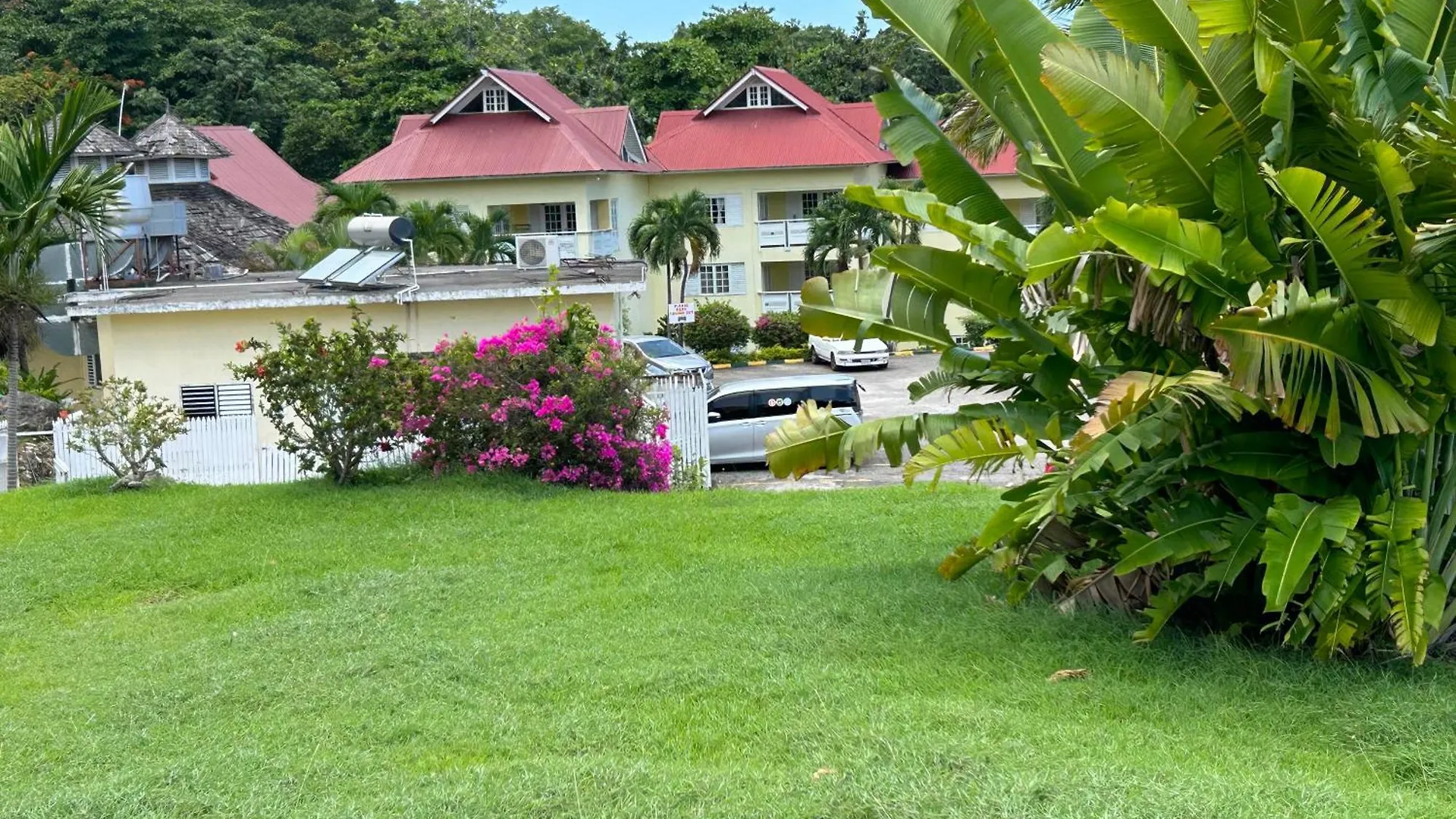 Serenity At Mystic Ridge Ocho Rios Apartment